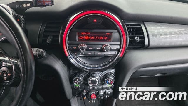 Mini Cooper D 3세대, 2015 15