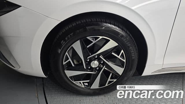 Hyundai The / новый New Grandeur IG гибрид Le Blanc, 2023 все фото