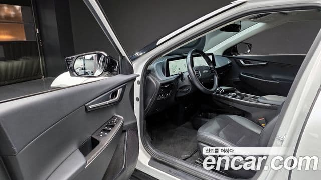 Kia EV6 Air, 2022 11