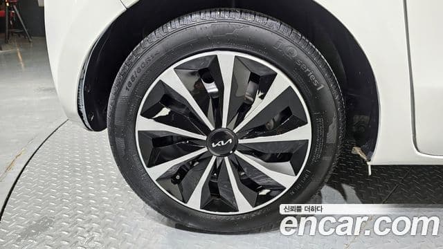 Kia The / новый New Ray Standard, 2022 все фото