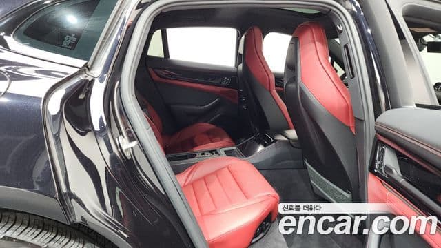 Porsche Panamera (976), 2024 12