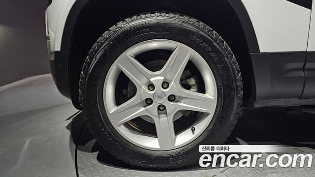 Land Rover Defender (L663) 110 D250 SE, 2024 все фото