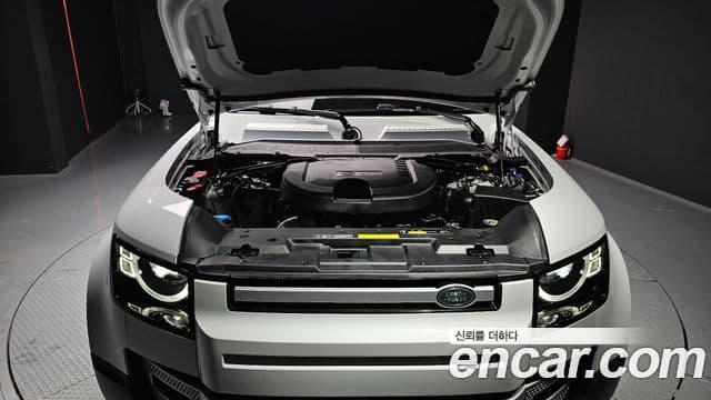 Land Rover Defender (L663) 110 D250 SE, 2024 6