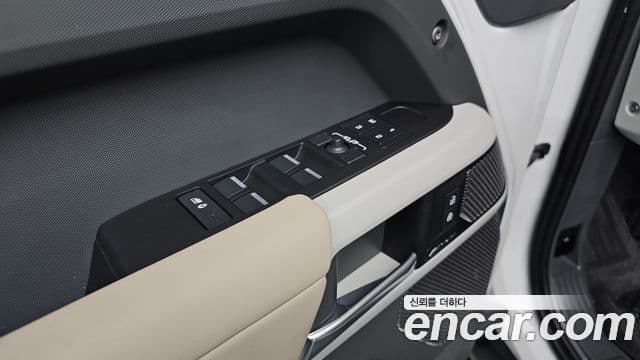 Land Rover Defender (L663) 110 D250 SE, 2024 18