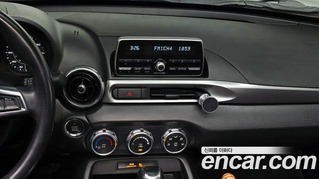 Fiat 124 스파이더, 2017 16