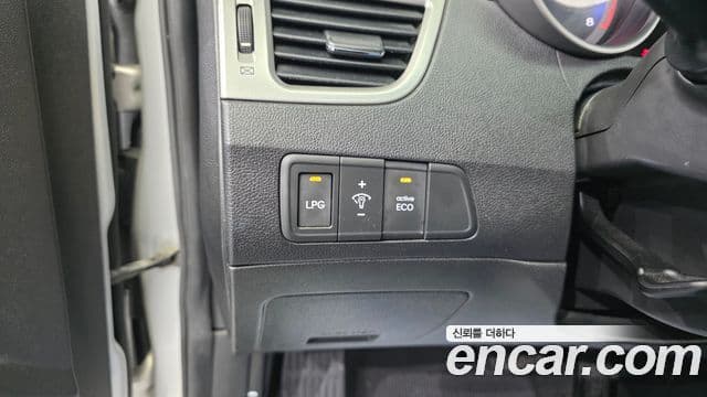 Hyundai Avante MD Luxury, 2012 13