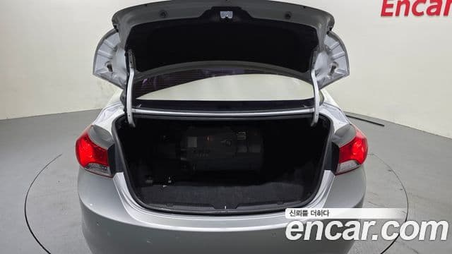 Hyundai Avante MD Luxury, 2012 20