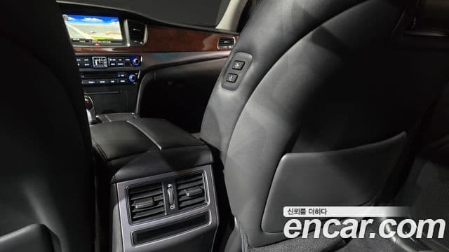 Hyundai Equus(новый кузов / новое поколение) Premium, 2013 18