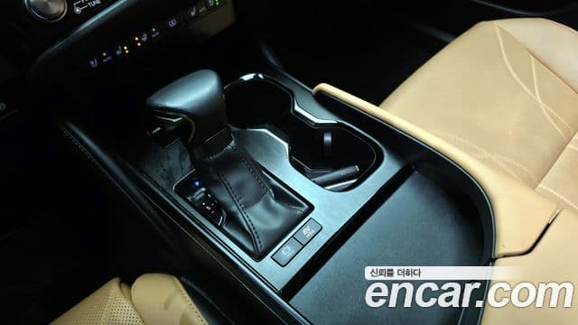 Lexus ES300h 7세대 Luxury Plus, 2023 9