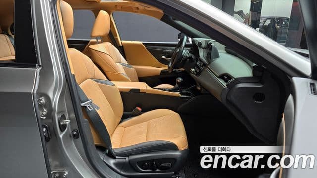 Lexus ES300h 7세대 Luxury Plus, 2023 10