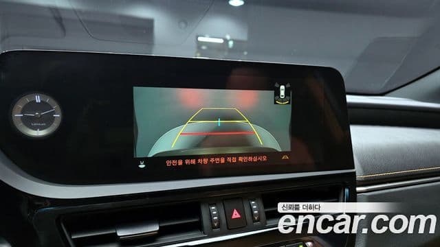 Lexus ES300h 7세대 Luxury Plus, 2023 16