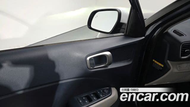 Hyundai Venue 1.6 Flux, 2020 13