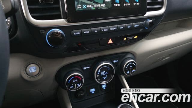 Hyundai Venue 1.6 Flux, 2020 18