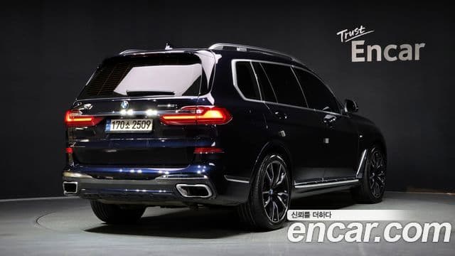 BMW X7 (G07) xDrive 40i M Sport 6인승, 2022 2