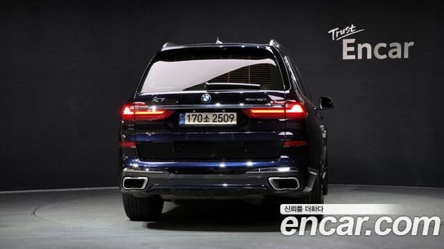 BMW X7 (G07) xDrive 40i M Sport 6인승, 2022 4