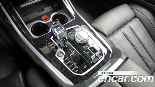 BMW X7 (G07) xDrive 40i M Sport 6인승, 2022 9