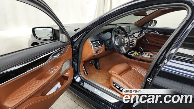 BMW 7시리즈 (G11) M760Li xDrive, 2022 10