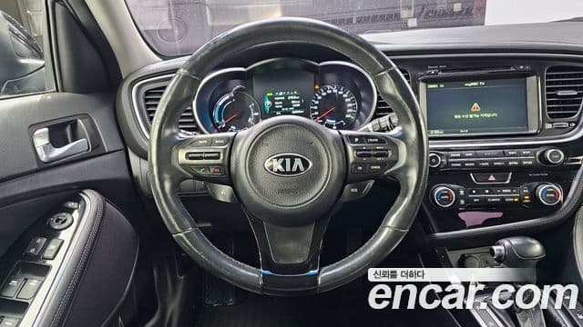 Kia K5 гибрид Prestige, 2015 14
