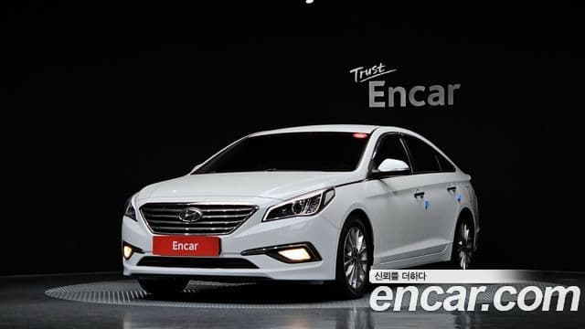 Hyundai LF Sonata Special, 2015 1
