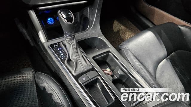 Hyundai LF Sonata Special, 2015 9