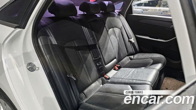 Hyundai LF Sonata Special, 2015 12