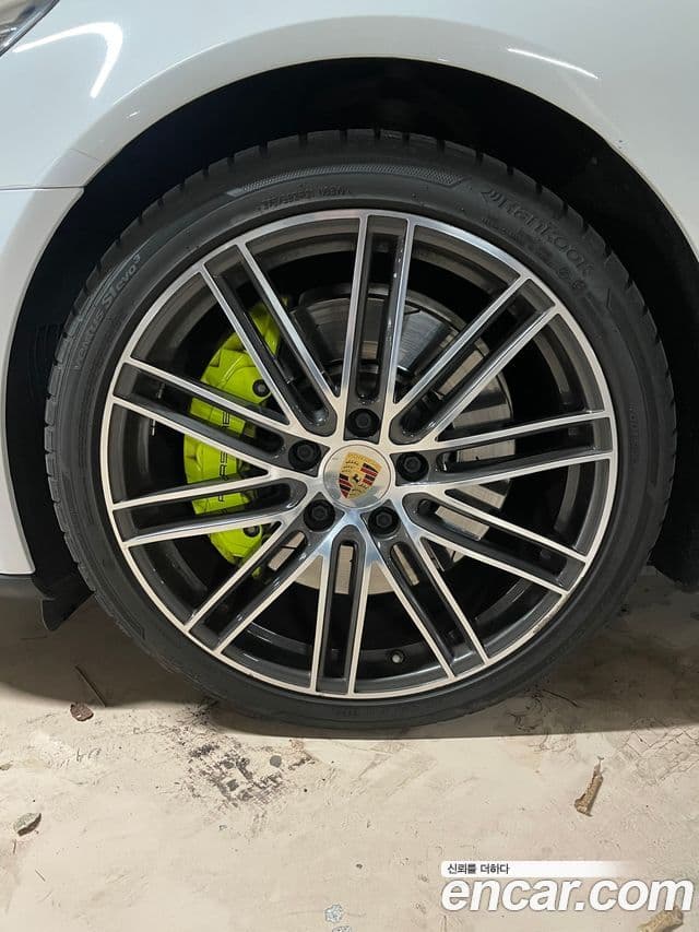 Porsche Panamera (971) 2.9 AWD E-гибрид, 2018 все фото