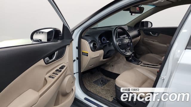 Hyundai Kona гибрид Special, 2020 10