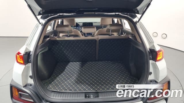 Hyundai Kona гибрид Special, 2020 20