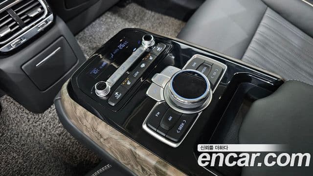 Genesis G90 Premium Luxury, 2020 19