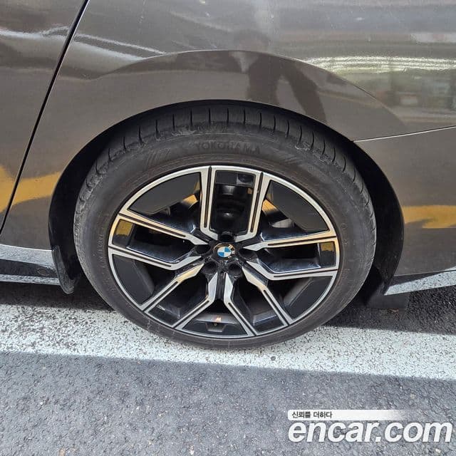 BMW i7 (G70) eDrive 50 M Sport, 2024 все фото