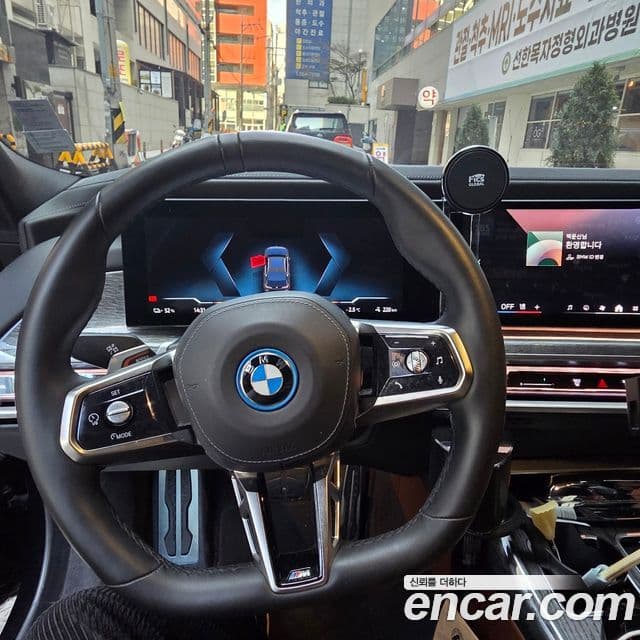 BMW i7 (G70) eDrive 50 M Sport, 2024 14