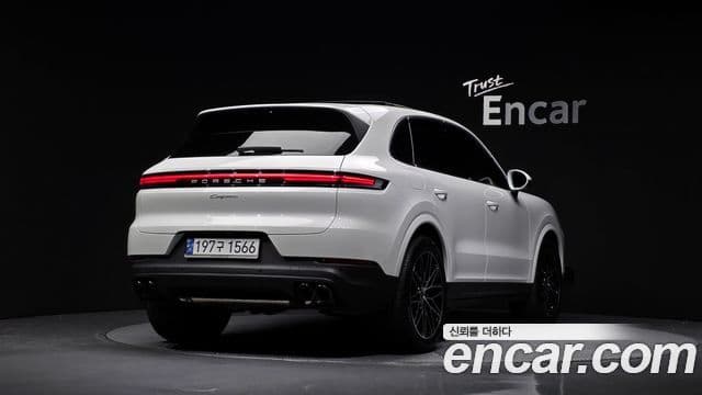 Porsche Cayenne (PO536), 2024 2