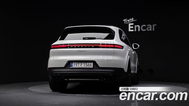 Porsche Cayenne (PO536), 2024 4