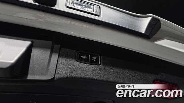 Porsche Cayenne (PO536), 2024 20