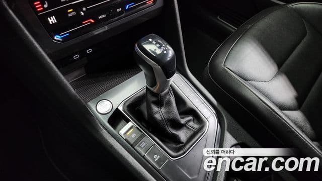 Volkswagen Tiguan 2세대 Premium, 2022 9
