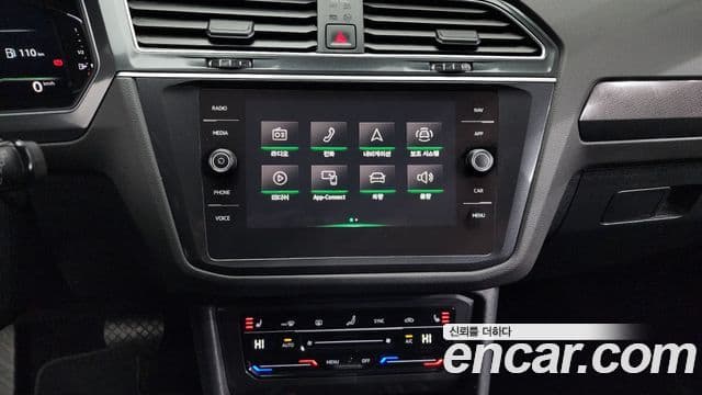 Volkswagen Tiguan 2세대 Premium, 2022 14