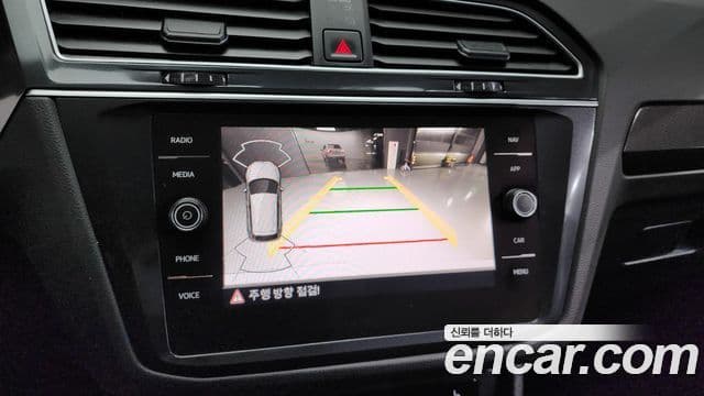 Volkswagen Tiguan 2세대 Premium, 2022 15