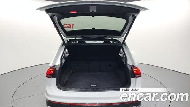 Volkswagen Tiguan 2세대 Premium, 2022 20