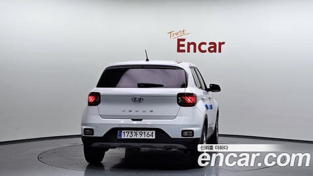 Hyundai Venue Modern, 2021 4