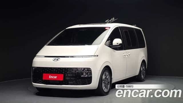 Hyundai Staria Modern, 2022 1