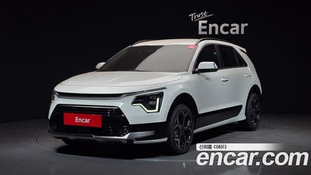 Kia D All New Niro Prestige, 2022 1