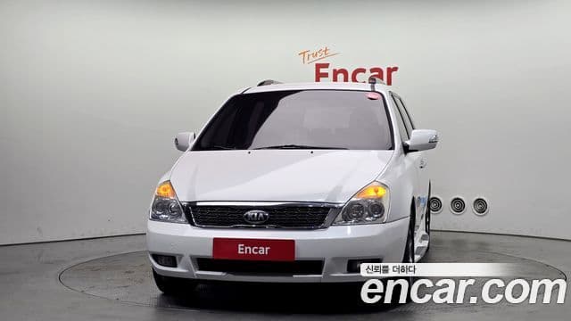 Kia Carnival R люксовая версия, 2014 3