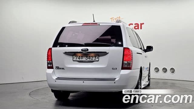 Kia Carnival R люксовая версия, 2014 4