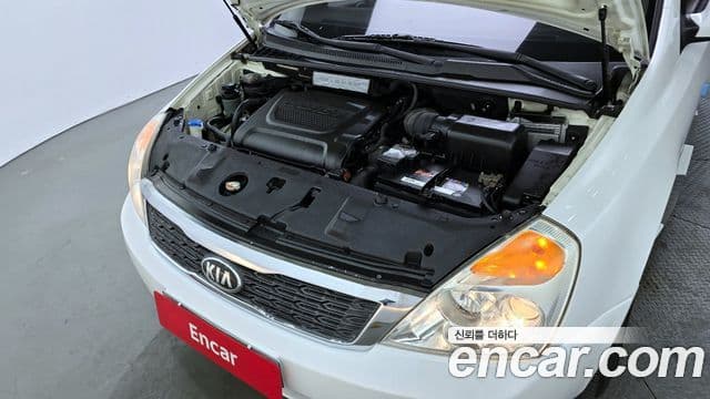 Kia Carnival R люксовая версия, 2014 6