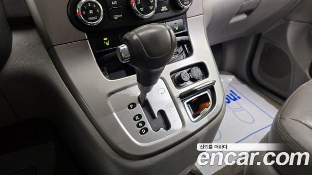 Kia Carnival R люксовая версия, 2014 9