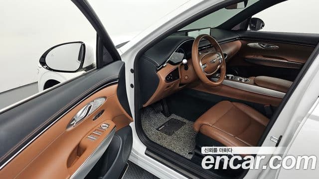 Genesis GV70, 2023 10