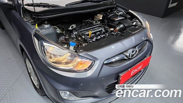 Hyundai Accent(новый кузов / новое поколение) Premier, 2012 6