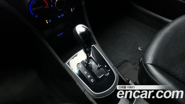 Hyundai Accent(новый кузов / новое поколение) Premier, 2012 9