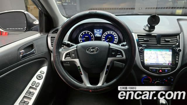 Hyundai Accent(новый кузов / новое поколение) Premier, 2012 14