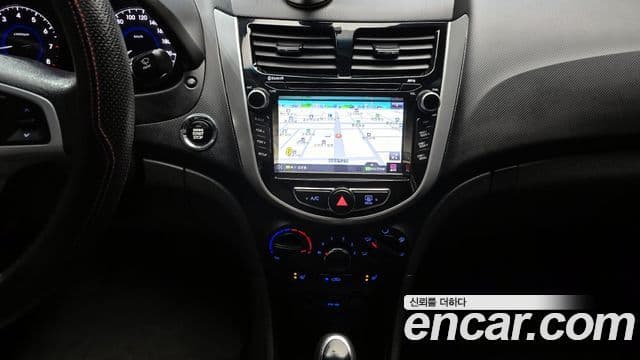 Hyundai Accent(новый кузов / новое поколение) Premier, 2012 15